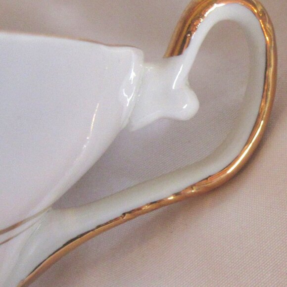 Regency Tea Cup and Saucer, Hand Painted Fabulous Fruit, Gold Gilt Trims,  I242 - Picture 8 of 9